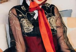 LOOZY-Halloqueen的最新套图，Son Ye Eun让我眼花缭乱，是什么情况？